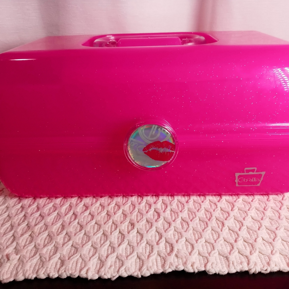 Caboodles On-The-Go-Girl Makeup Case - Pink Metallic Train Carry Case Portable